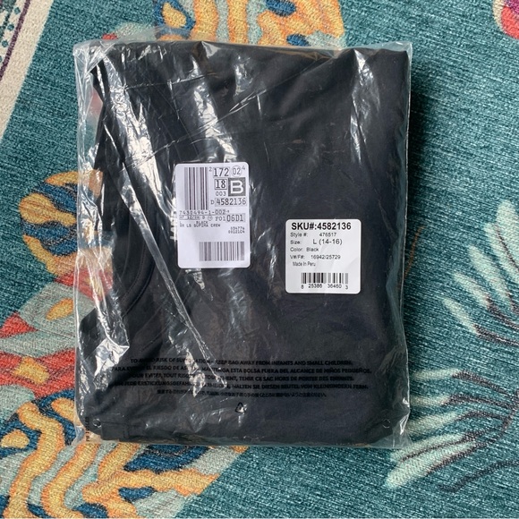 Lands’ End • black long sleeve t-shirt - Picture 4 of 4